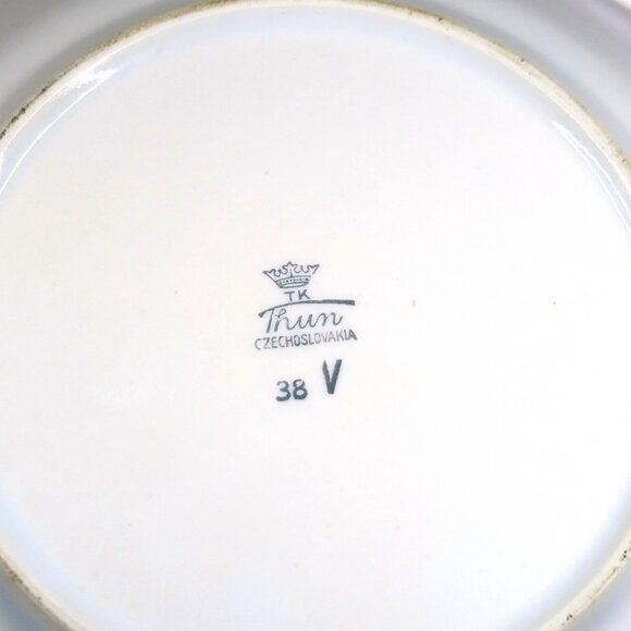 Thun Czechoslovakia Pink Roses Coupe Soup Bowl Mid-Century Kitchenware - Picture 7 of 7